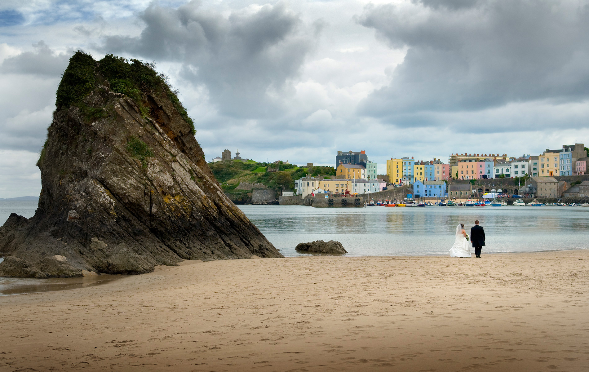 Pembrokeshire-wedding-photography-Bride-and-Groom-North-Beach-Tenby.