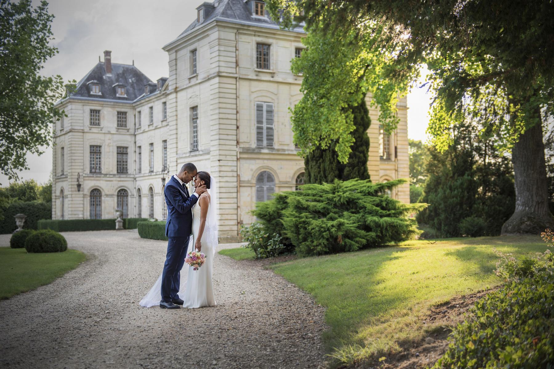 Bride-groom-summer-wedding-photography-south-wales-chateau-weddings-detination-wedding-photogarpher