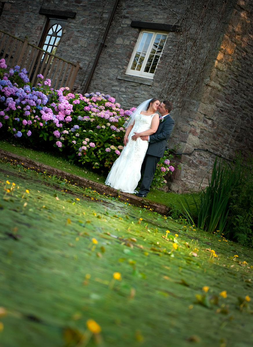 Cwrt-Bleddyn-hotel-wedding-photographer-bride-groom-lillyponds-south-wales-wedding-photography